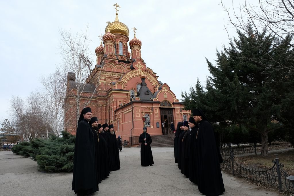 Монастырь астрахань. Иоанно-Предтеченский монастырь Астрахань. Иоанно Предтеченский храм в Астрахани. Иоанно-Предтеченский монастырь Астрахань настоятель. Иоанно Предтеченский монастырь Астрахань официальный сайт.