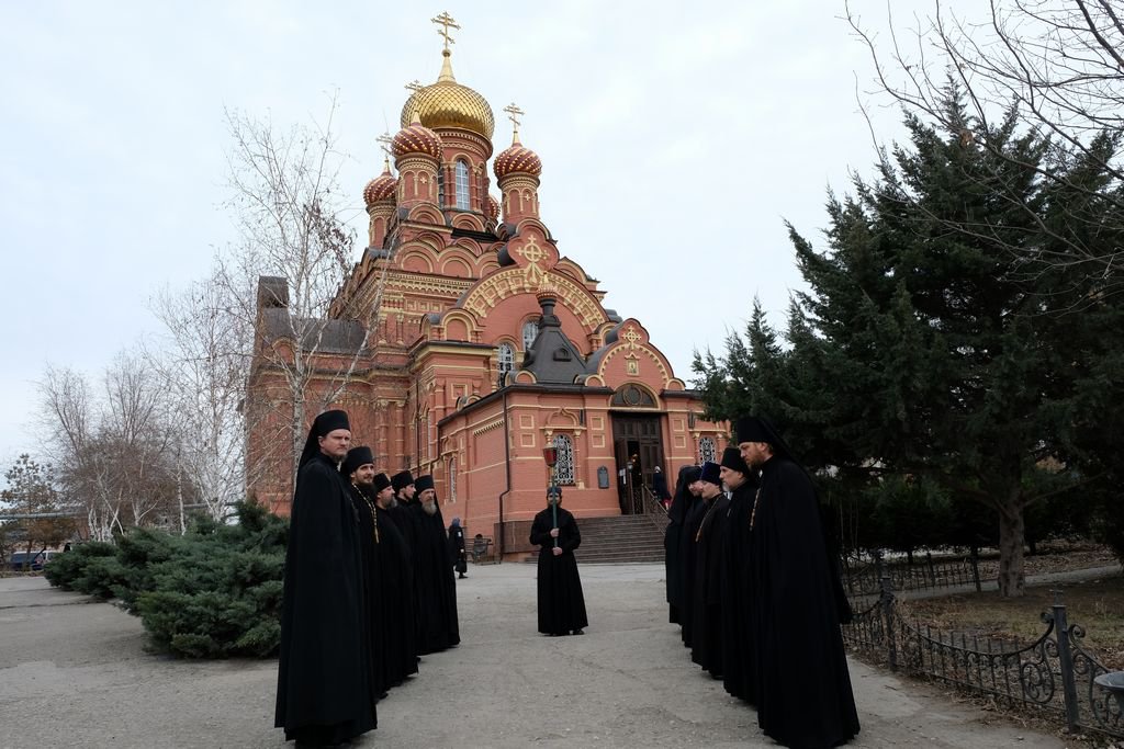 Иоанно предтеченский монастырь сайт. Иоанно-Предтеченский монастырь Астрахань. В Иоанно Предтеченский Астрахань.