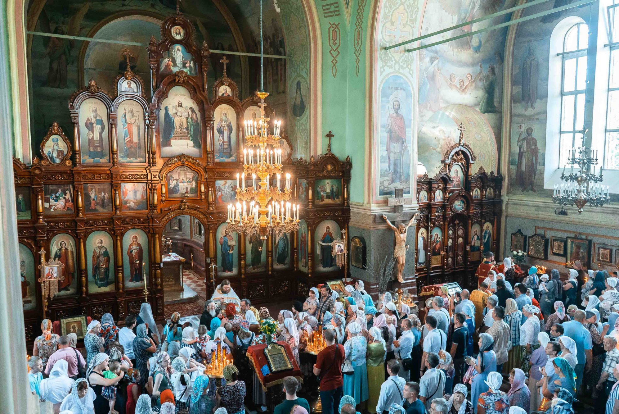 Иоанно предтеченский монастырь астрахань расписание. Иоанно-Предтеченский монастырь Астрахань. Иоанно Предтеченский монастырь в Астрахани подсветка. Иоанно-Предтеченский монастырь Астрахань расписание богослужений